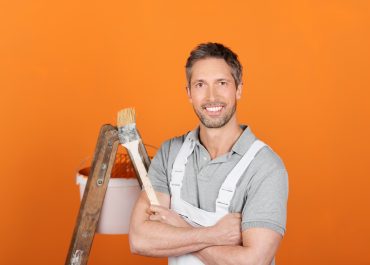 Wir suchen Allround Handwerker (m/w/d) mit Kenntnissen als Fliesenleger, Maler, Trockenbauer oder Verputzer